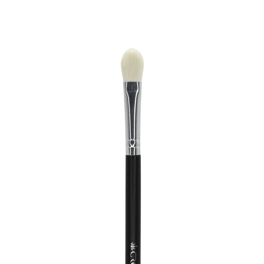 Tapered Base Eyeshadow Brush