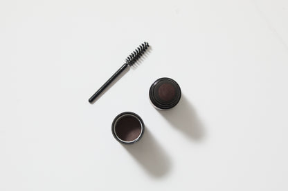 Jenn of Arch Bold Brow Duo Stencil Kit featuring two stencils for shaping and defining eyebrows.