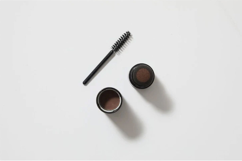 Jenn of Arch Bold Brow Duo Stencil Kit with reusable eyebrow stencil templates and shaping tools for precise brow styling.